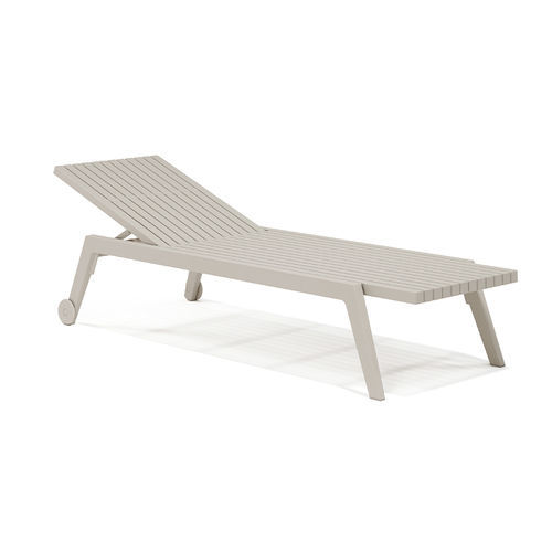 Lettino prendisole design scandinavo - Spritz - VONDOM - in polipropilene / in fibra di vetro / in fibra di vetro
