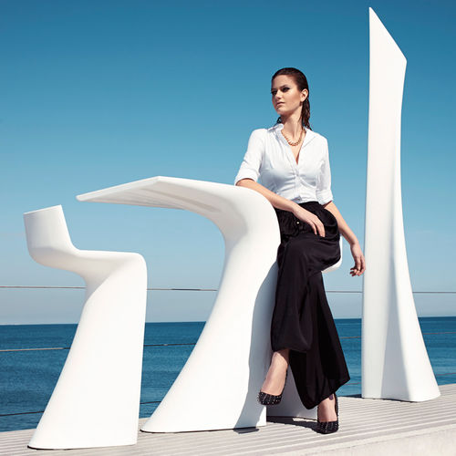 Sedia alta contemporanea - WING - VONDOM - da interno / da esterno / in polietilene