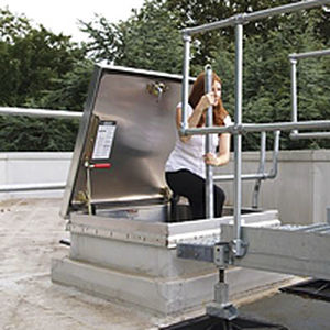 Botola per tetto - E-50TB - Bilco UK - quadrata / in alluminio / con scale