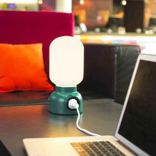 Lampada da tavolo - PLUG - ATELJE LYKTAN - in alluminio / in vetro / contemporanea