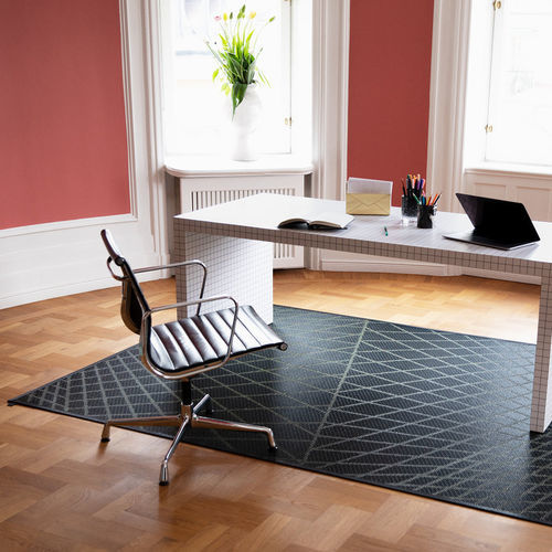 Tappeto contemporaneo - ANYTHING EVERYTHING   - BOLON - geometrico / in poliestere / in PVC