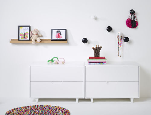 Cassettone contemporaneo - MAY - KARL ANDERSSON - in legno laccato / in MDF laccato / non specificato