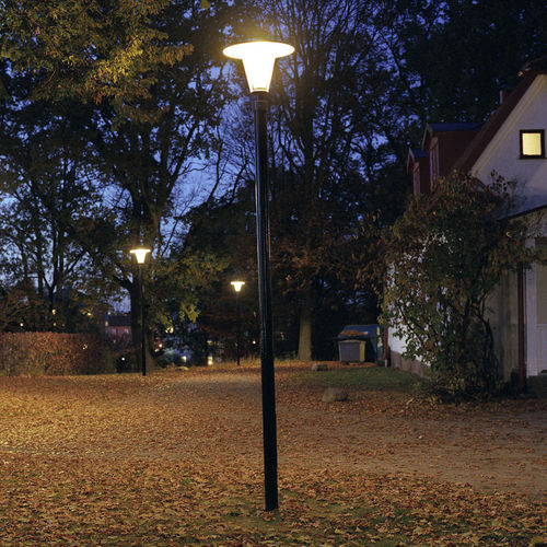 Lampione urbano - BERZELI - ZERO - contemporaneo / in acrilico / LED