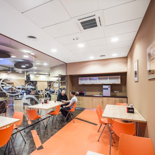 Controsoffitto in lana di vetro - GEDINA™ E - Saint-Gobain Ecophon - a quadrotte / per ufficio / da interno