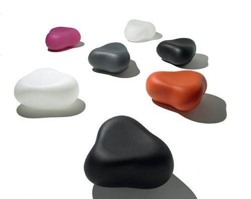 Pouf contemporaneo - PEBBLE - Feek - in plastica / per spazio pubblico / di Karim Rashid