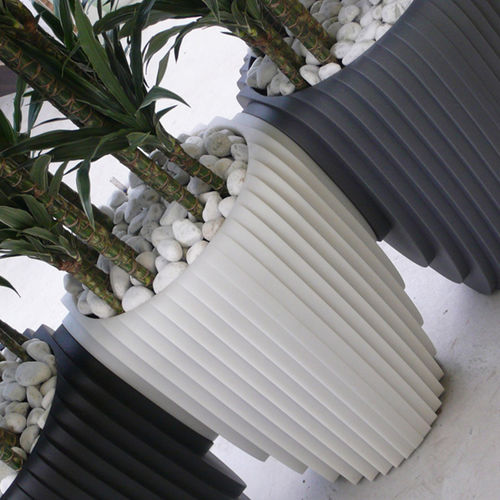 Vaso da giardino in plastica - SLICED VASE - Feek
