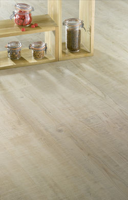 Pavimento laminato a listoni in HDF - D-CLIC AQUASTAR  - EPI GROUP - flottante / per uso residenziale