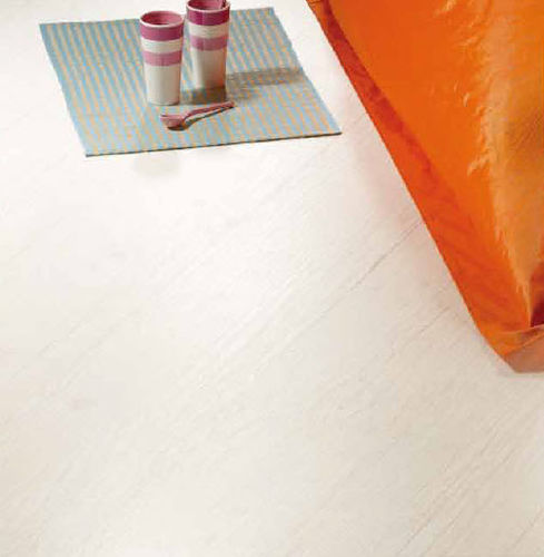 Pavimento laminato a listoni in HDF - GÉNÉRATION 12 - EPI GROUP - flottante / per uso residenziale
