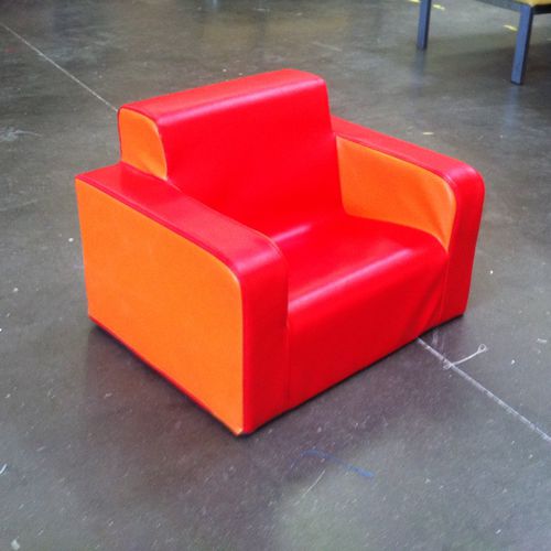 Poltrona contemporanea - 56  - Modugame - MG Sport - in espanso / in legno / per bambini
