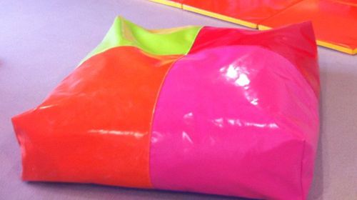 Poltrona a sacco contemporanea - BIG SOFT PILLOW - Modugame - MG Sport - in plastica / in plastica / per bambini