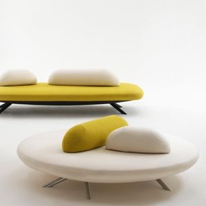 Divanetto imbottito contemporaneo - FLORES - DPC - in tessuto / con supporto in metallo / contract
