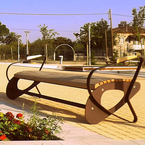 Panca per spazi pubblici contemporanea - ALL - Euroform K. Winkler GmbH - in legno di latifoglie / in lamiera d'acciaio / senza schienale