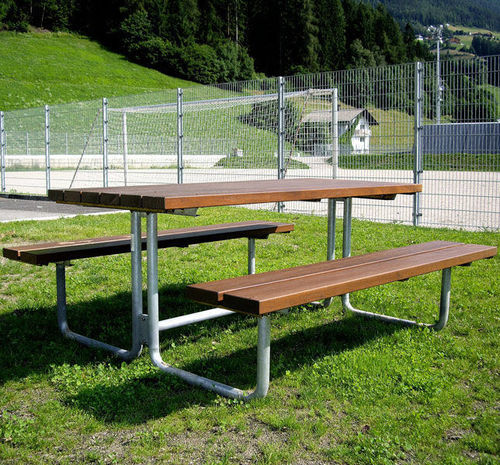 Set tavolo e panca contemporaneo - VENUS - Euroform K. Winkler GmbH - in legno di latifoglie / in acciaio galvanizzato / da esterno