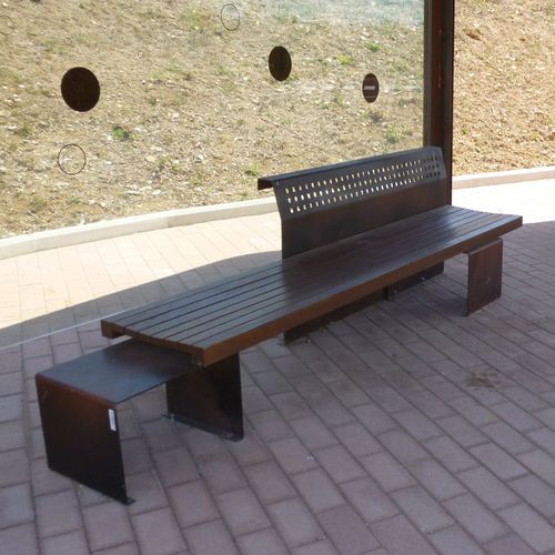 Panca per spazi pubblici contemporanea - LINEA385 LIGHT - Euroform K. Winkler GmbH - in legno di latifoglie / in acciaio galvanizzato / in lamiera d'acciaio