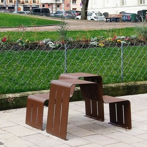 Panca per spazi pubblici contemporanea - CRYOU - Euroform K. Winkler GmbH - in acciaio galvanizzato / in lamiera d'acciaio / senza schienale