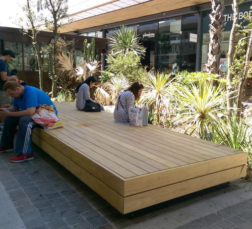 Panca per spazi pubblici contemporanea - TOULON - Euroform K. Winkler GmbH - in legno / con schienale / senza schienale