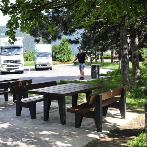 Tavolo da picnic contemporaneo - BLOCK  - Euroform K. Winkler GmbH - in legno di latifoglie / con supporto in lamiera di acciaio / rettangolare