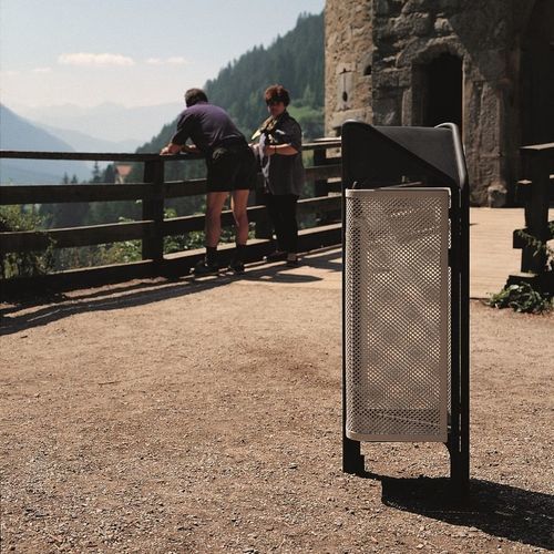 Portarifiuti pubblico - SCALA M - Euroform K. Winkler GmbH - da terra / in acciaio galvanizzato / con portacenere integrato