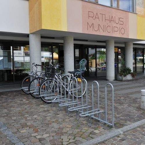Rastrelliera per biciclette a pavimento - ELEGANCE 182 - Euroform K. Winkler GmbH - per spazi pubblici / in acciaio galvanizzato / professionale