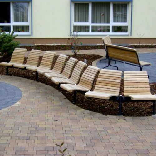 Seduta su barra in acciaio galvanizzato - DOMINO - Euroform K. Winkler GmbH - in legno di latifoglie / multiposto / urbana