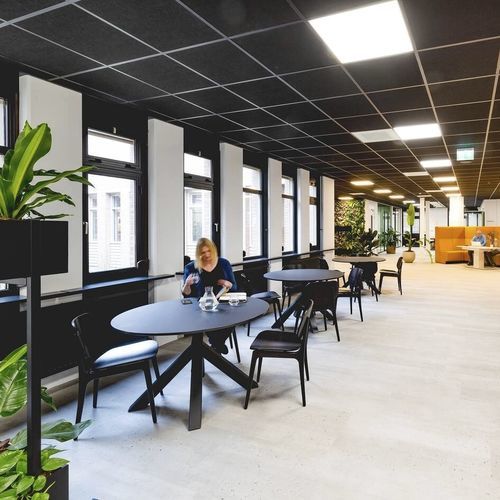 Tavolo moderno - DUKDALF - Ahrend - in acciaio / in agglomerato / con supporto in metallo