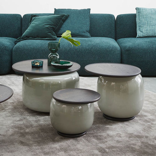 Tavolino basso contemporaneo - BALANCED - Linteloo - in rovere / con supporto in vetro di Murano / rotondo