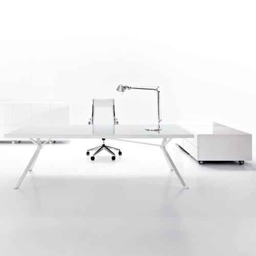 Scrivania direzionale - REVO - Manerba - contemporanea / in laminato / con 4 gambe