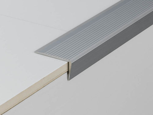 Profilo per gradini in alluminio - NOVOPELDAÑO® 5 - EMAC