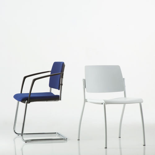 Sedia visitatore contemporanea - ESSENZIALE - LUXY - da interno / in tessuto / in polipropilene