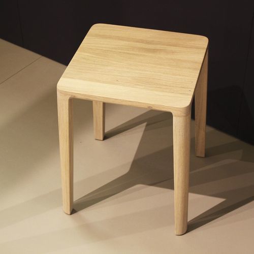 Sgabello contemporaneo - KA - JAVORINA - in rovere / in legno massiccio / in noce