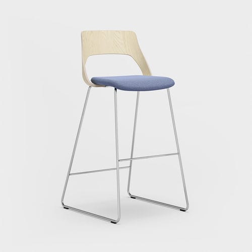 Sgabello da bar contemporaneo - EMBRACE - KINNARPS - con supporto in metallo / imbottito / contract