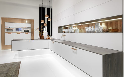 Cucina contemporanea - TOPAZ - rational einbaukuechen - in legno laccato / a L / con impugnature