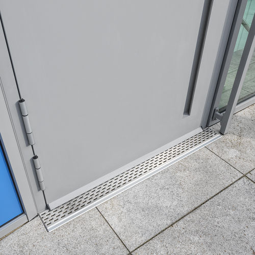 Canaletta di drenaggio con griglie - DS - heroal - singola / griglia in alluminio / per porta