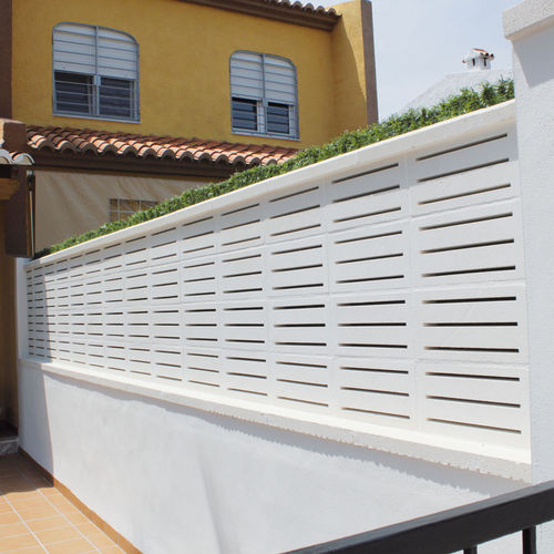 Schermatura in calcestruzzo prefabbricato - ALTEA - Verniprens - da giardino / per terrazza