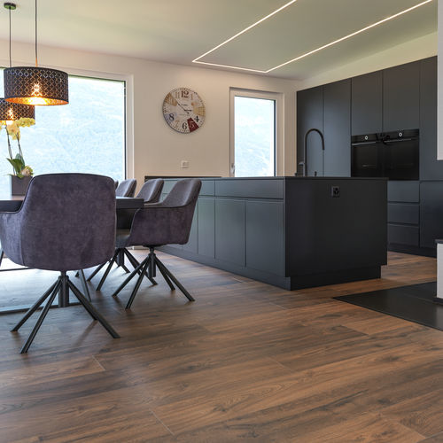 Pavimento laminato in legno - SUNSET - Swiss Krono / GRAND selection - aspetto legno / per uso residenziale