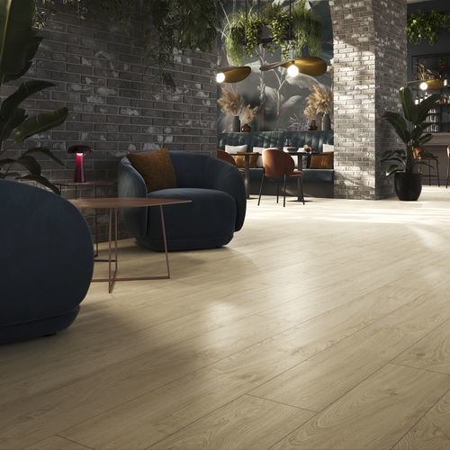 Pavimento laminato in rovere - ELEGANT - Swiss Krono / GRAND selection - aspetto legno / per uso residenziale