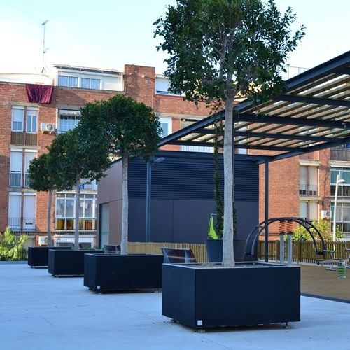 Fioriera in calcestruzzo - TERRA-SCREEN®  - Breinco - in metallo / rettangolare / contemporanea