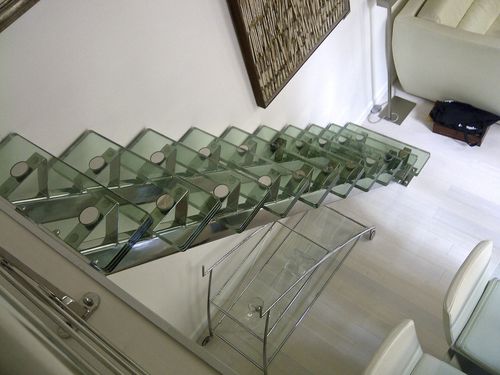 Scala dritta - LINEA  - Trescalini - con gradini in vetro / con struttura in acciaio inossidabile / contemporanea