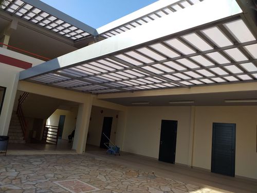 Copertura per pergola con protezione solare - COSPISUN  - COSPICON  SA - in alluminio / in policarbonato / contract