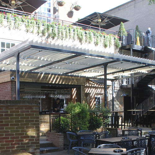 Pergola autoportante - COSPICON  SA - addossata / in alluminio / a lamelle orientabili