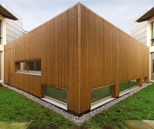 Edificio prefabbricato - TRUST SANGER INSTITUTE - Riko Hiše - in legno massiccio / per ufficio / contemporaneo