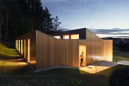Casa prefabbricata - Riko Hiše - contemporanea / con struttura in legno