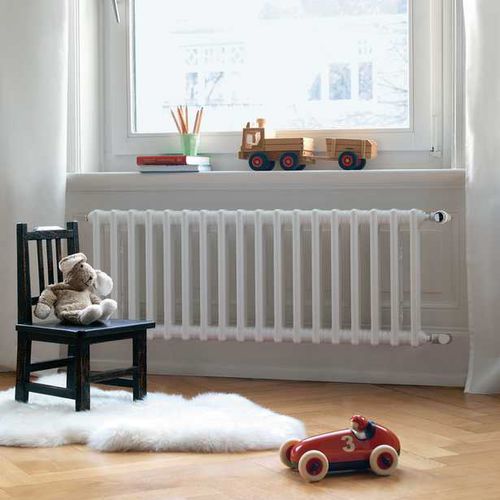 Radiatore ad acqua calda - CHARLESTON CLINIC - Zehnder - 501 w...750 w / 0...500 w / contemporaneo