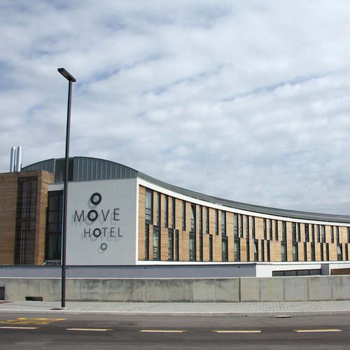 Copertura in zinco titanio - MOVE HOTEL, MOGLIANO VENETO - ZINTEK - in rame / con giunti a doppia aggraffatura / in lamiera grecata