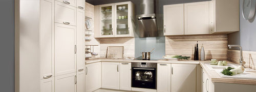 Cucina contemporanea - PRIMERO - Brigitte Küchen - H. Frickemeier Möbelwerk GmbH - in laminato / impiallacciata in legno / con impugnature