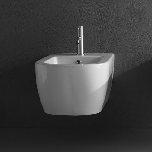 Bidet sospeso - KOMODO  - ANTONIO LUPI - in ceramica