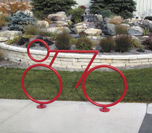Rastrelliera per biciclette a pavimento - CYC BICRAC™ - Madrax/Thomas Steele - design originale / per spazi pubblici / in acciaio galvanizzato