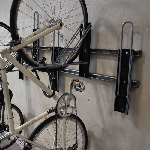 Rastrelliera per biciclette a muro - BSVF - Madrax/Thomas Steele - verticale / per spazi pubblici / per zone urbane