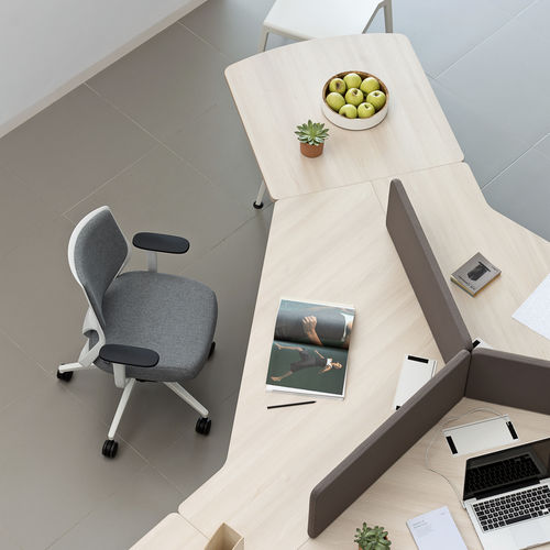 Scrivania per open space - TWIST - Actiu - da terra / individuale / contemporanea