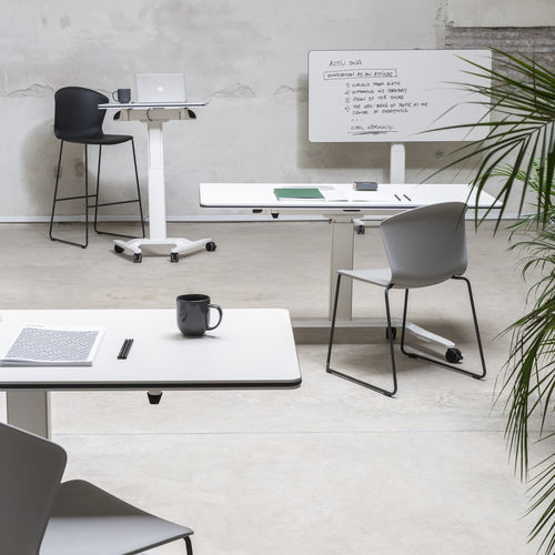 Sedia visitatore contemporanea - WHASS - Actiu - da interno / in plastica / con base in polipropilene